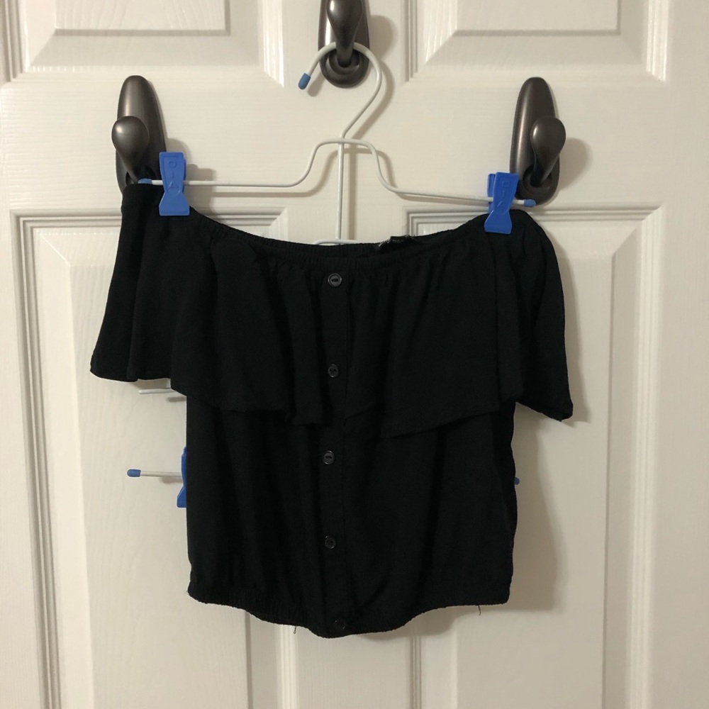 Cute Off the Shoulders Top!!